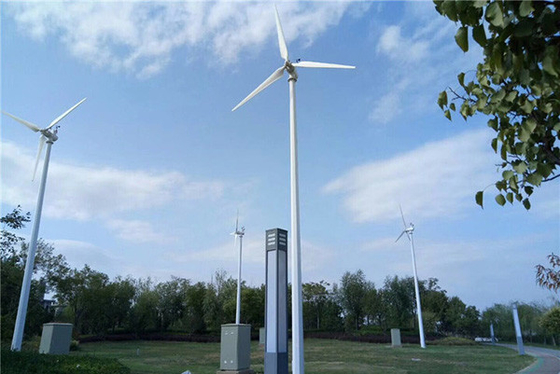 CE نظام مولدات الرياح على الشبكة 50KW IP54 جهد إخراج مولد توربينات الرياح 380V