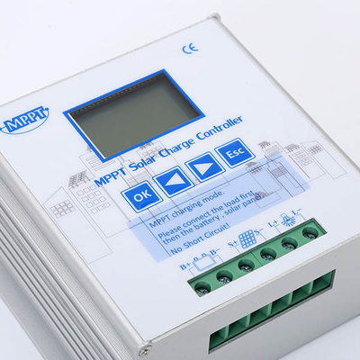 12V / 24V 700W 20 Amp MPPT الشمسية جهاز التحكم بالشحن IP54 MPPT منظم الجهد